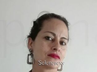 Selenesexy