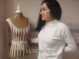 VERONYIQUE